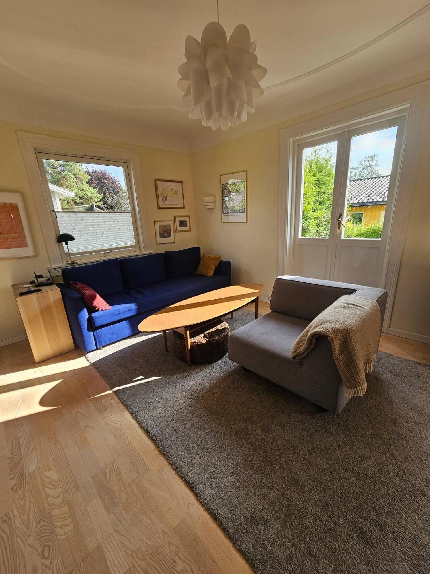 Cosy House, And Tranquil Apartment *